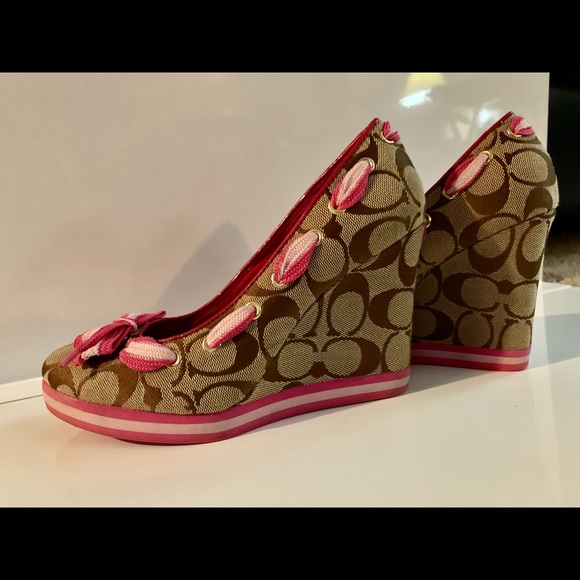 Coach Wedge Size 6.5 - Picture 1 of 8